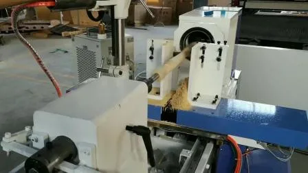 Chine Nouvelle machine de gravure sur bois automatique Tour à bois avec broche